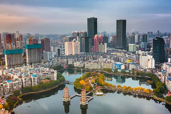 How many street names in mainland China are related to Taiwan?, There is also a "Unified Street" here! Guess Taiwan Province | Street | Taiwan