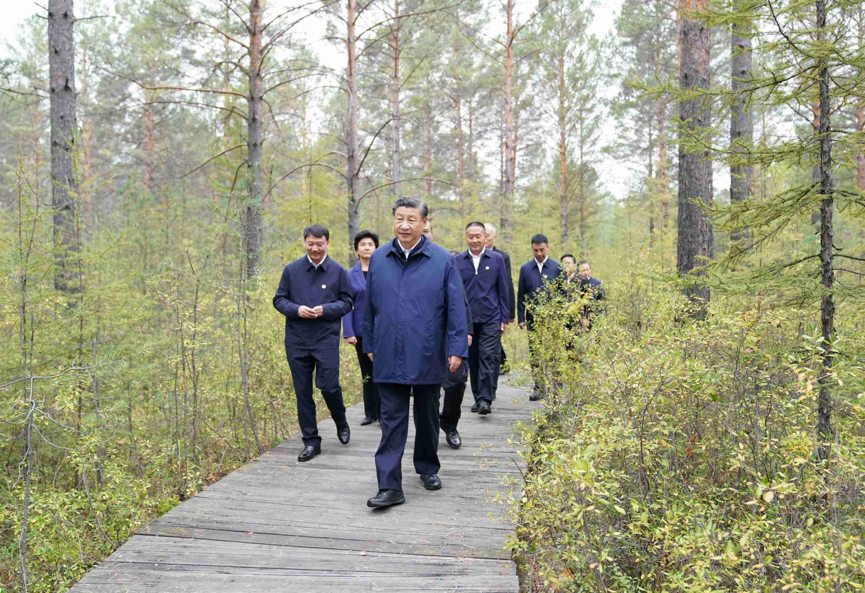 习近平在黑龙江考察时强调牢牢把握在国家发展大局中的战略定位奋力开创黑龙江高质量发展新局面