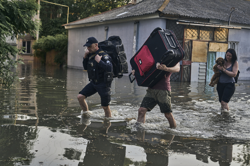 Alyoshki City is almost completely submerged, [Looking at the World] The Kakhovka Hydroelectric Dam is Destroyed in Saudi Arabia | Dam | Looking at the World