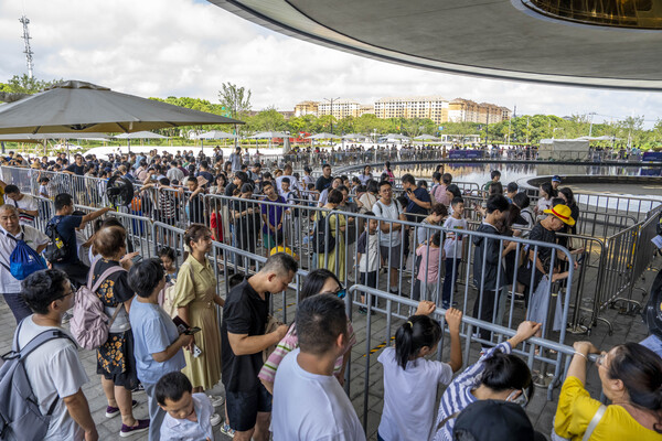 Besides grabbing tickets, you can also listen to the museum's suggestions. The most popular venue for summer check-in is the Shanghai Planetarium