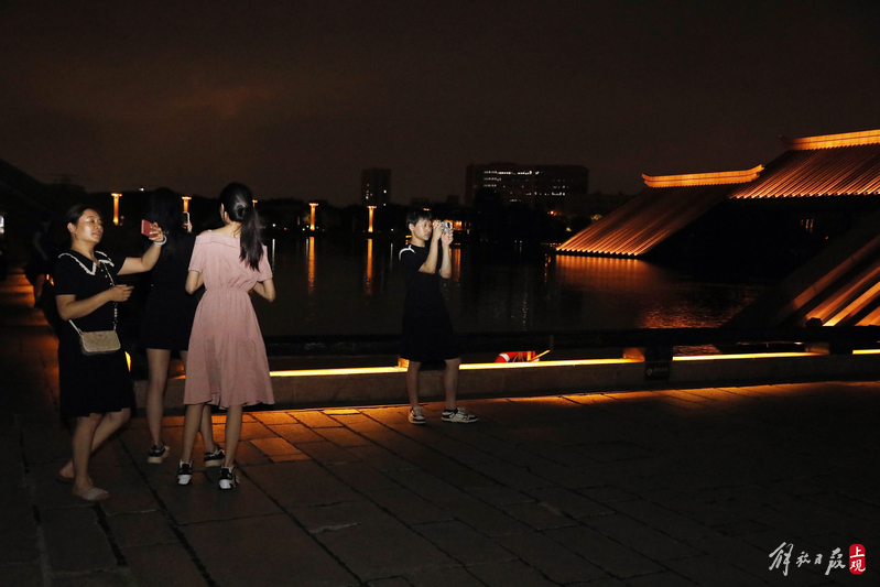 Night tour of Guangfulin Cultural Heritage Park to enjoy summer life, check-in for water "pyramid" night tour | Guangfulin