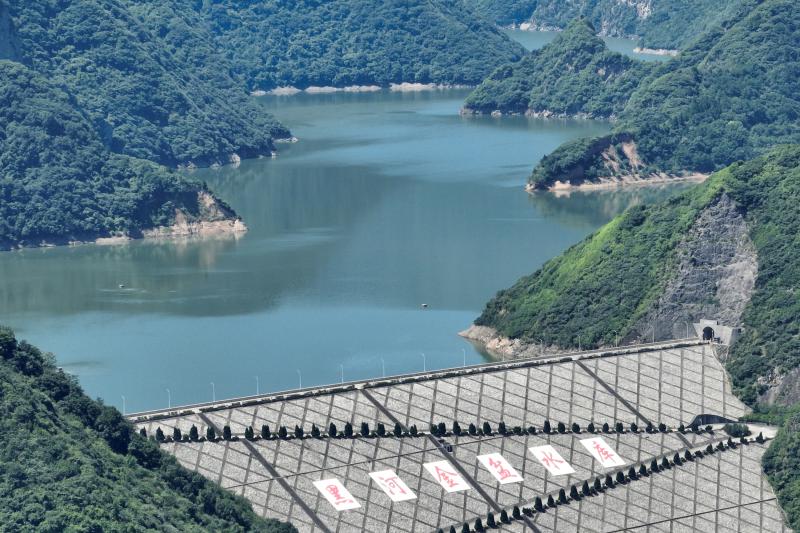 "Dong Chuan" Qinling Water Diversion, Yangtze River and Yellow River "Handshake" - Written in Huangchi Gully during the Water Diversion Project from Han to Wei River | Project | Engineering