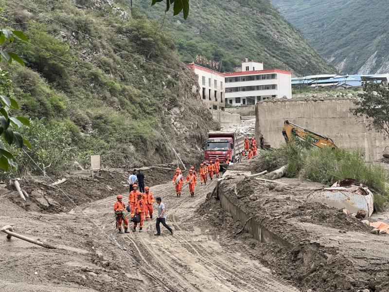Wenchuan Banzigou, repeatedly ravaged by mudslides: Life is disrupted and keeps restarting G317 | Banzigou | Life