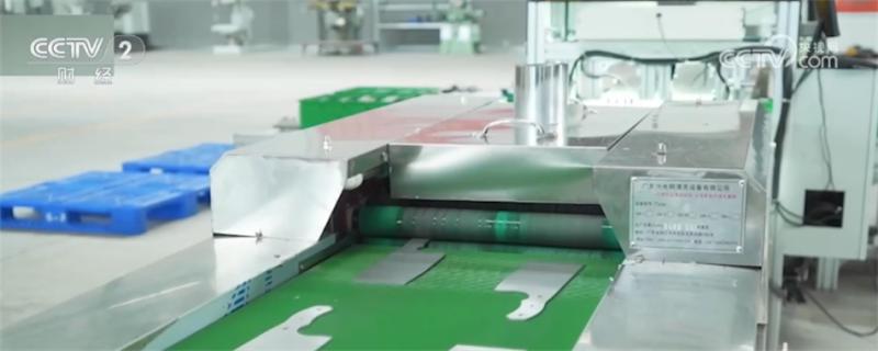 The production and sales of industrial robots in China are steadily increasing, participating in the refined production of home textiles in multiple industries | industries | robots