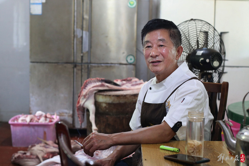 The inheritor of San Fu Tian, who is nearly seventy years old, has become embroiled in the battle with lamb, from "rotten lamb" to "hot lamb"