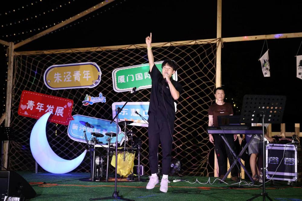 ​共赴“仲夏夜”之约！一场青年音乐会在沪郊“花田”里唱响海上|音乐会|青年