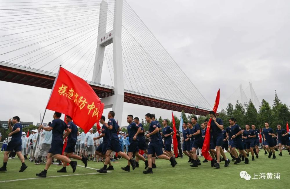 The 41st Shanghai Military Civilian Long Run Celebration for August 1st was held today