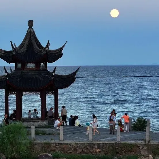 Xinhua Viewpoint丨Cultural tourism consumption heats up and market vitality is released——A review of the consumer market during the 2024 Mid-Autumn Festival | Holidays | Warming up market