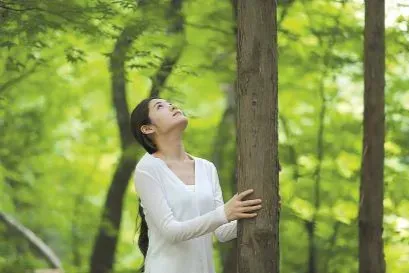 Is tree hugging healing magical?
