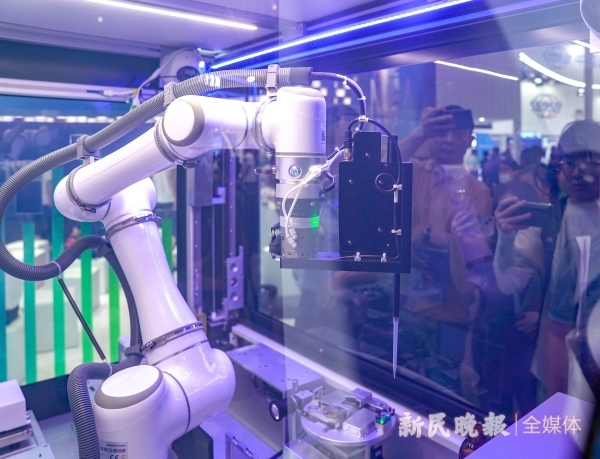 Artificial intelligence is in its prime, creating innovative "nuclear explosion points" and targeting applications on a "new track"! Targeting at Shanghai Technology | Artificial Intelligence | Nuclear Explosive Point