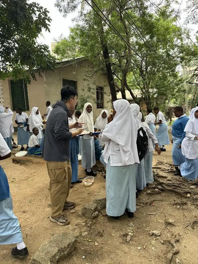 Shanghai teachers and students volunteer to teach in East Africa, mathematics education goes to the "Global South": Brazilian gold medal mathematics teachers visit Shanghai