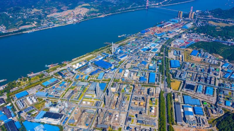 Growing up as a model for protecting the Yangtze River and striving forward, China's Yangtze River surges forward | Chemical industry develops rapidly | The Yangtze River | A model
