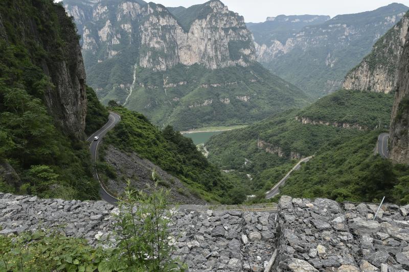 Chinese Story | Highway Hanging on Cliffs Henan Xiuwu | Earth | Highway