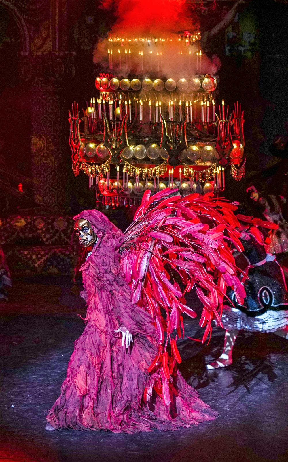 Showcasing the beauty of Shanghai style ballet, Shanghai Ballet's "Phantom of the Opera" is about to make its debut at the National Grand Theatre. Phantom of the Opera | Shanghai Ballet | Ballet
