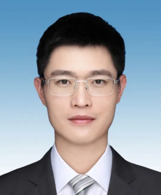 Intended to be promoted to the position of Zhengchu, born in 1988, he is a Ph.D. student from Tsinghua University. He is also a working department of the Municipal Government of Tsinghua University