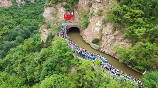 Follow General Secretary to See China | Promote the Spirit of the Red Flag Canal, Run the "Relay Race" for Rural Revitalization, Run the "Relay Race" for Rural Revitalization -- News Report | Follow General Secretary to See China | Promote the Spirit of the Red Flag Canal|