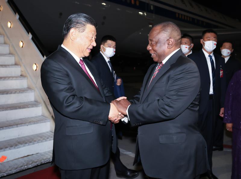 High Definition Picture | President Xi Arrives in South Africa Ramaphosa President Went to the Airport to Meet the Country | President | President