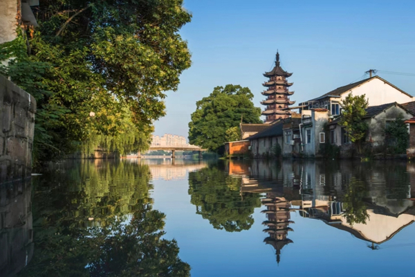 How to avoid the phenomenon of "one town for a thousand" in ancient town tourism? Expert experts offer suggestions for the development of Sijing Ancient Town