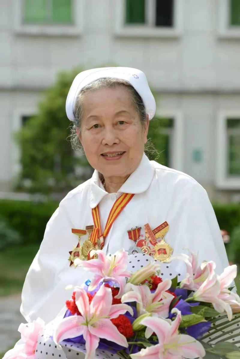 Worth seeing, 94 year old Chinese nurse received international recognition! Their dedication to care | Zhang Jinyuan | International
