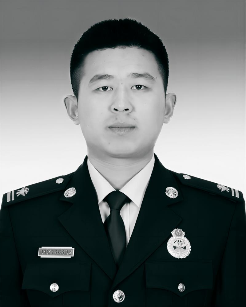 And remember personal first class merit, Beijing sacrificed firefighter Feng Zhen and was approved as a martyr mountain flood | rescue | firefighter