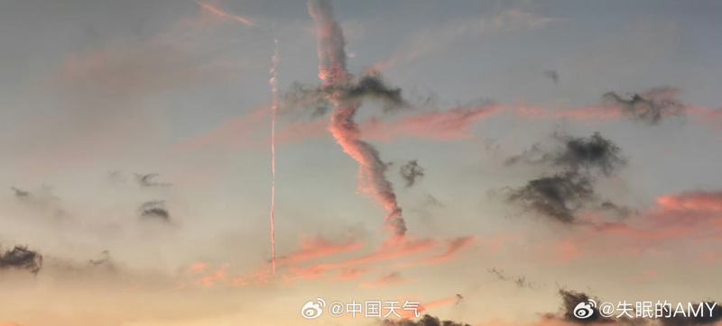 Is there an unidentified flying object appearing over Shanghai? The meteorological expert's science popularization is here