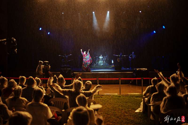 他们把草原的歌带到上海舞台,暴雨中演出|音乐节|舞台