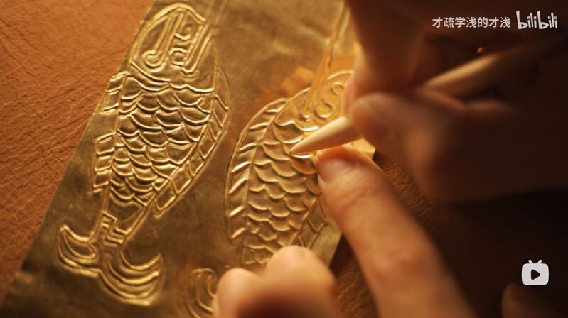 The barrage is full of admiration! Why do young people's intangible cultural heritage crafts such as golden masks, golden sticks, phoenix crowns have a high flow of craftsmanship | Video | Phoenix Crown