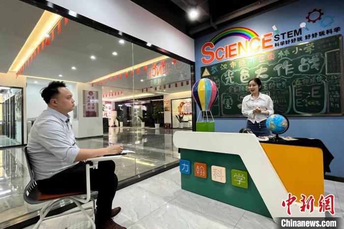 (Taiwan Youth Language Integration) Taiwan Youth Wang Xiangyu: Rooting in Mainland China and Spreading "Science Seeds" Education | Reporter | Mainland China