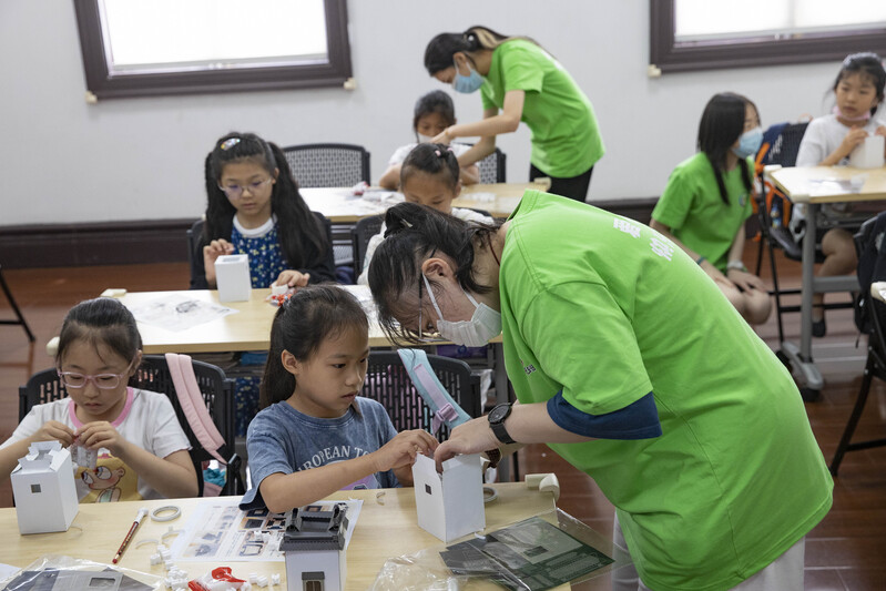 The Love Summer Class has opened in 579 locations throughout the city, and some parks and buildings are also located in Shimen Second Road Street | Jing'an District | the whole city