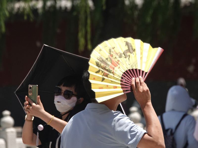 Experts warn that El Ni ñ o is here again this year, and global temperatures have seen the "hottest" volcanic ash in history for three consecutive days | San Cristobal | average temperature