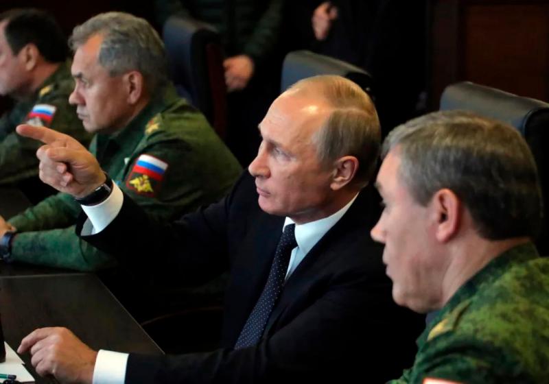 Putin listens to reports on the frontline war situation in Ukraine | Russian military | war situation