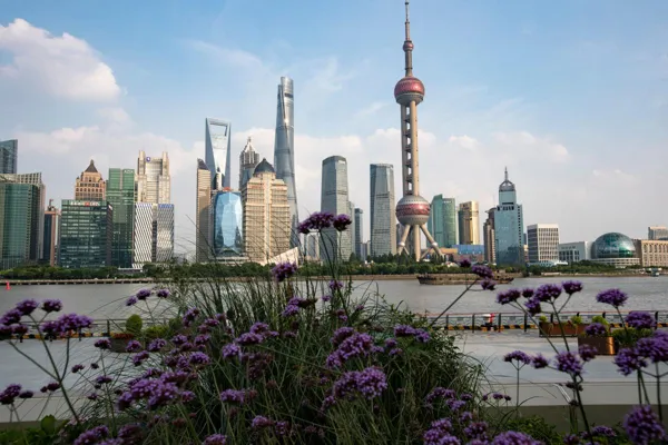 I brought "equipment" to take pictures on the Binjiang River in Shanghai but was stopped by security: Do I need to "report" in advance?