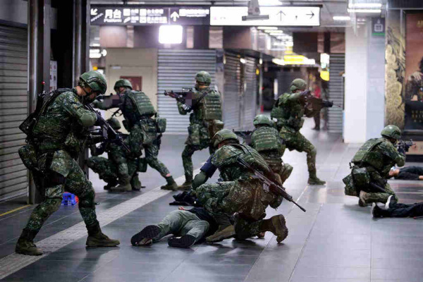 Injuries to 9 people for unknown reasons, exposure to pose ...... Taiwan army's "Hanguang 39 exercise" is frequently criticized program | political theory | Taiwan army