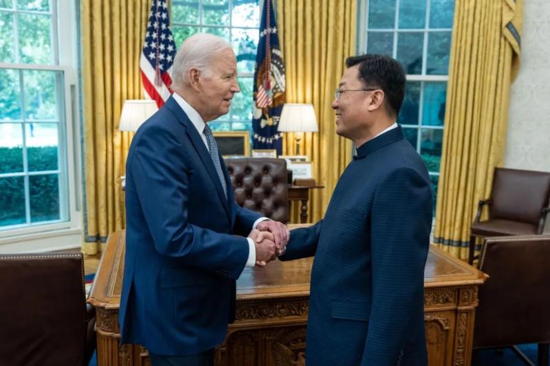 Ambassador Xie Feng submits his credentials to US President Biden. President | Ambassador | United States