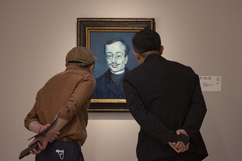 毕加索等6位巨匠近百件作品聚人气,“现代主义漫步”展成热门打卡地客流|美术馆|巨匠