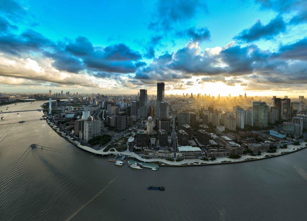 老土地即将腾飞,旖旎风光一路向南,​上海人熟悉的外滩“变样了”企业|金融|上海
