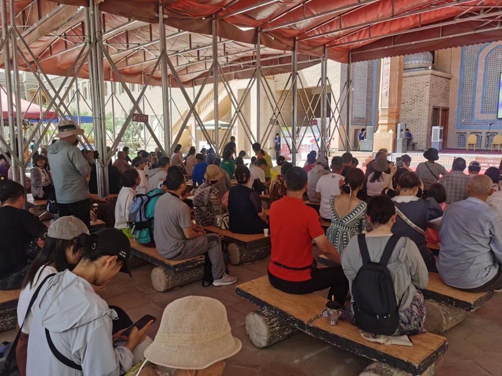 City Qun Art Museum brings the "Citizen Art Classroom" aesthetic education brand project into the Kashgar region of Xinjiang | Culture | Project