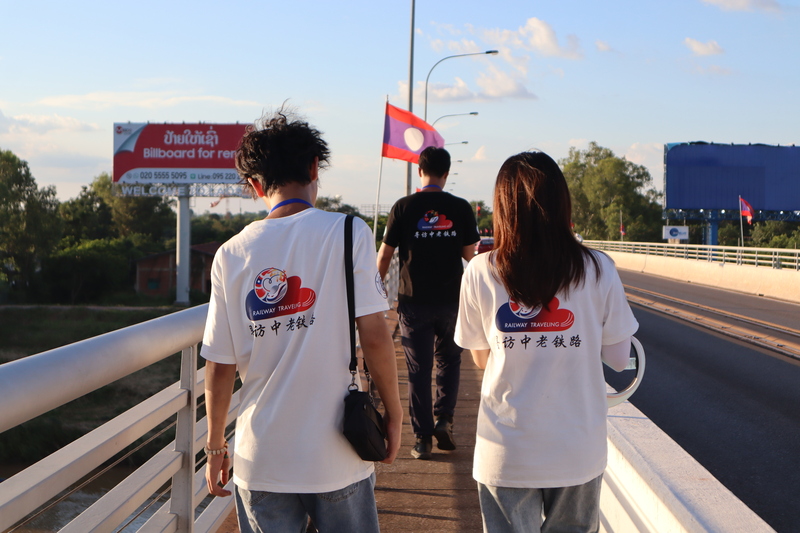 Lao Young People Who Write to General Secretary Xi Jinping: Because a Railway Changed the Path of Life in Laos | Railway | Laos