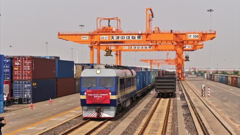 The first sea rail intermodal freight train from Tianjin Port to Beijing Dahongmen will operate as a container | material | train