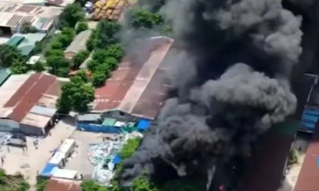 Local announcement, sudden! A fire broke out in a factory building in Haikou. Source | Haikou Emergency Management Bureau | Haikou