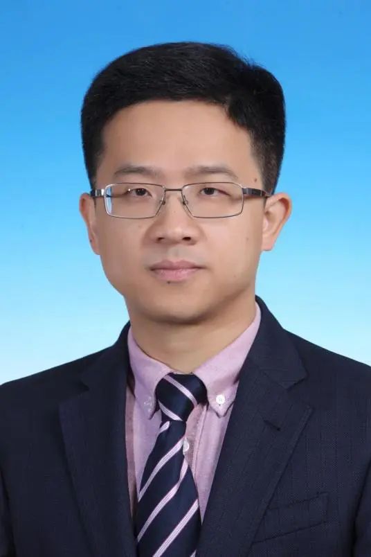 One "quasi 85th generation"! He, born in the 1980s, plans to be promoted to deputy department, with four department heads serving as new members of the Standing Committee and Deputy Department of Yunnan University