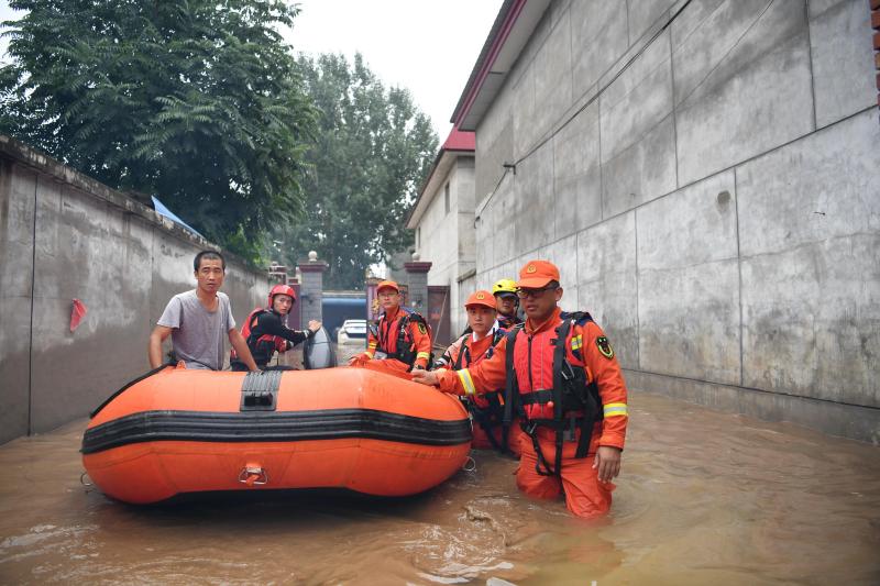 The unbreakable "dam" - dedicated to the brave pioneers who have devoted themselves to flood control and disaster relief. August 2nd | Bus. " From August 1st | Dam