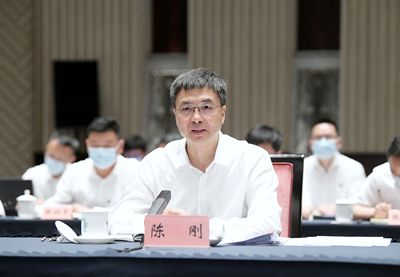 Jointly create a new situation of Shanghai Youth Assistance Cooperation! Chen Jining, Gong Zheng, Chen Gang, and Wu Xiaojun led the Qinghai Party and Government Delegation to discuss the delegation | Cooperation | Chen Gang
