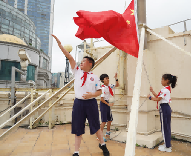青少年“微游学”播撒信仰火种,南京路步行街讲述“红色故事”永安|上海|信仰