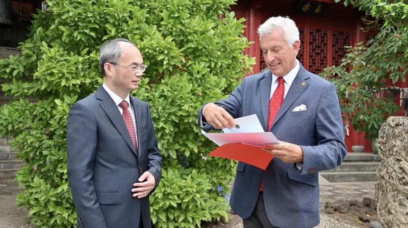 Xinhua Media | President Xi's Letter Delivers Deep Friendship-Interview with Famous Belgian Friendly People Dong Bo Development | Dong Bo | Friendly People