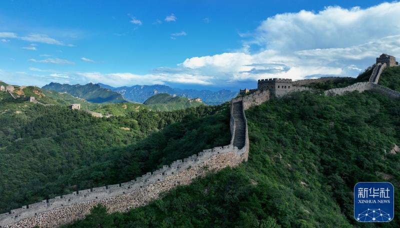 The Eye of the Sky Overlooking the Motherland - The Great Wall of Ten Thousand Miles and the Unique Scenery of Jinshan | Jinshanling Great Wall | The Motherland