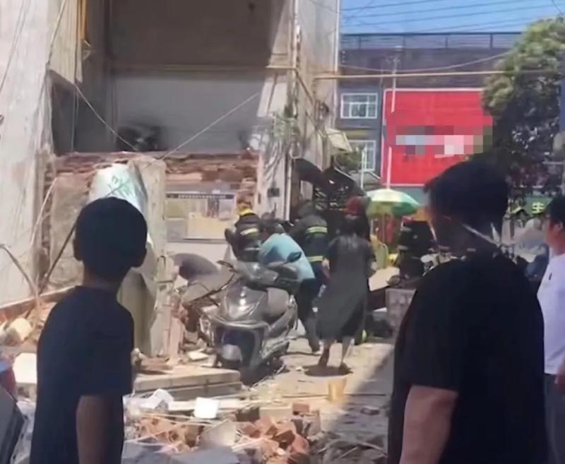 Four people buried! How to identify signs of gas tank explosion? Xinmi's storefront room collapsed and exploded due to liquefied gas leakage | Gas tank | Xinmi