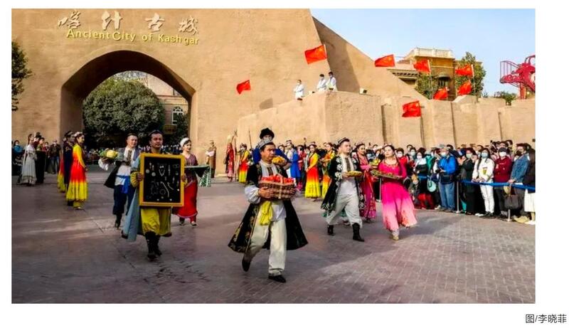 Shanghai Kashgar Four Counties officially launched an 8-day charter flight for tourism aid to Xinjiang, enjoying the beautiful scenery of southern Xinjiang; Charter flights to aid Xinjiang; Spring Airlines; Kashgar