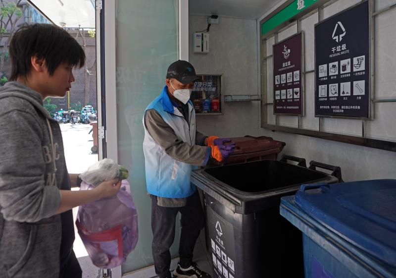 Forming New Fashion and Cultivating Good Habits - Shanghai's Long term Efforts to Focus on the "Key Small Matters" of Garbage Classification in Jiaxing Road Street, Hongkou District, Shanghai | Garbage Classification | Shanghai