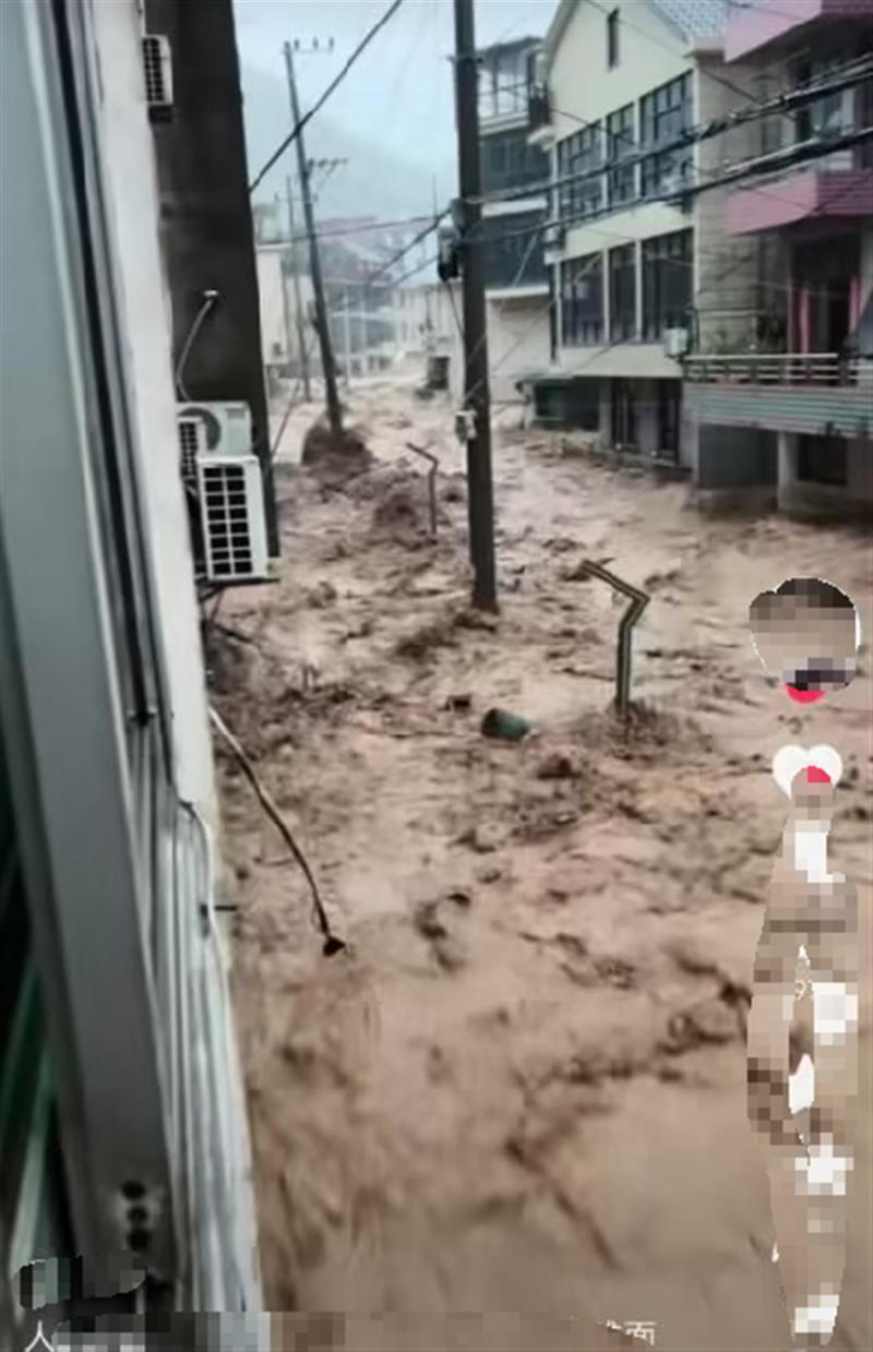5 people have died and 3 people have been lost. Villagers in Fuyang District, Hangzhou, Zhejiang have experienced short-term heavy rainfall | Floods | Fuyang, Hangzhou, Zhejiang